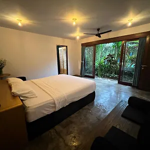 Bed & Breakfast Joyously Raw - Free Upgrade Subject To Availability